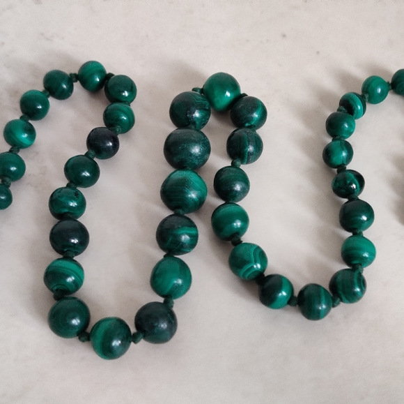 Vintage hand carved genuine graduated striped malachite beads necklace - Picture 7 of 16